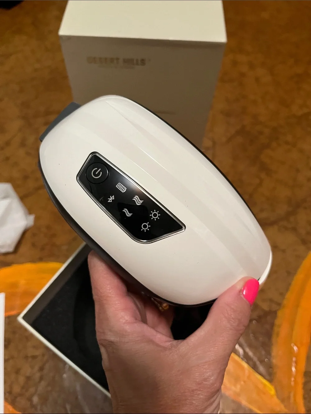 Desert Hills White & Black Eye Massager - Soothing Eye Therapy
